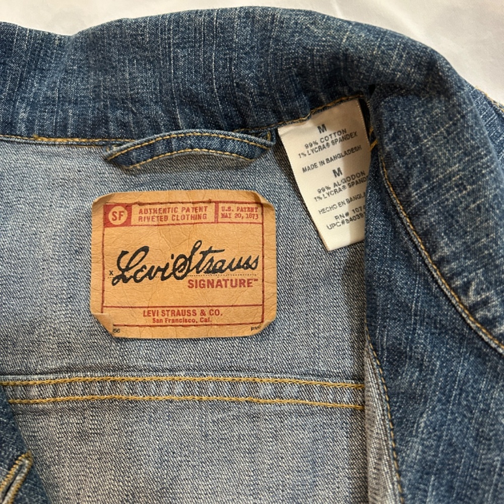 Levi Strauss Signature Womens Rare Iconic Denim Jean Jacket - Size Medium - Picture 2 of 9